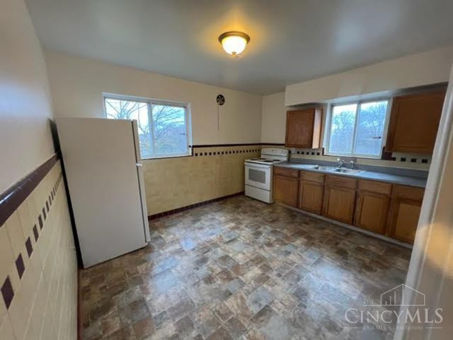4000 Akochia Avenue, Cincinnati, OH 45205 Photo 2