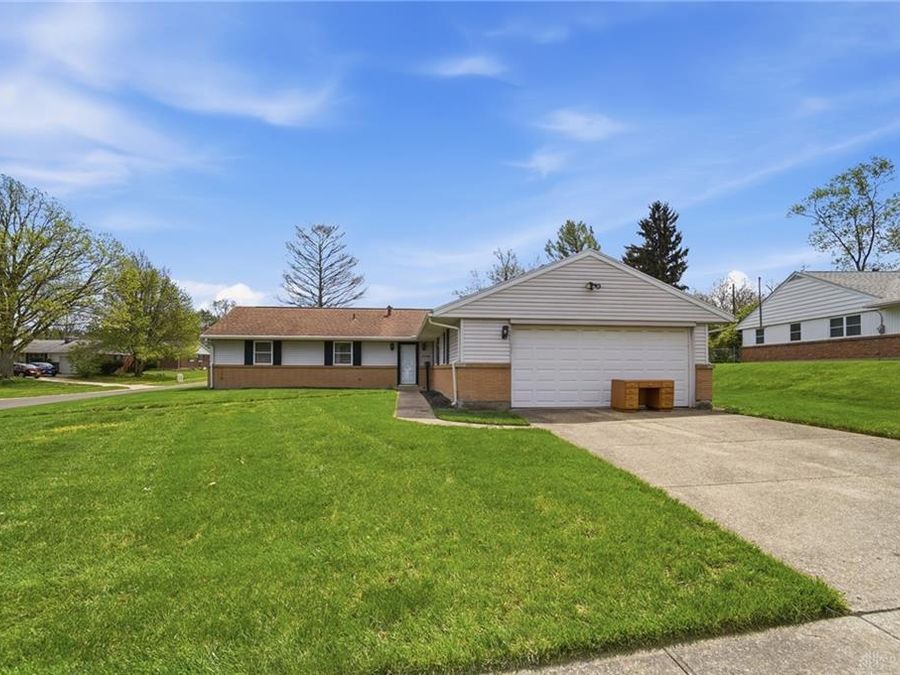 4360 Wallington Drive, Kettering, OH 45440 Photo 1