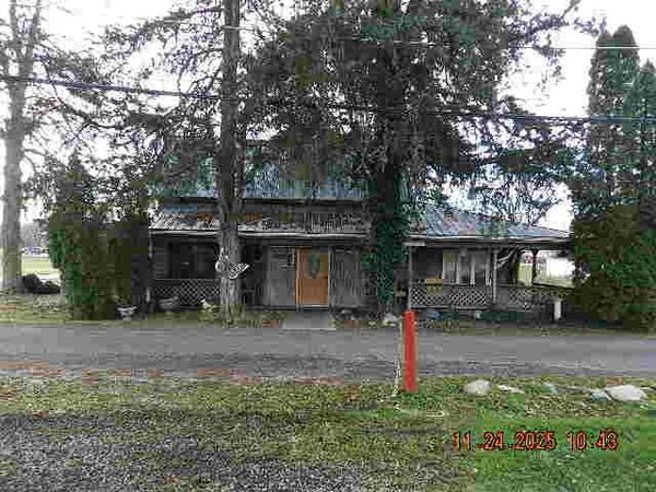 215 W Carey Street , New Bloomington, OH 43341