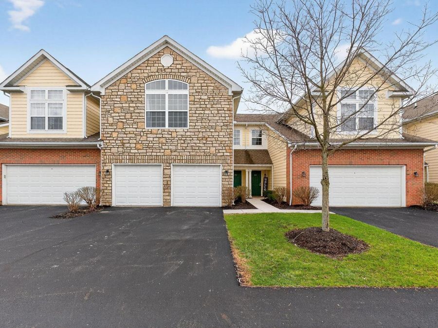 3831 Gabrielle Drive , Dublin, OH 43016 Photo 1