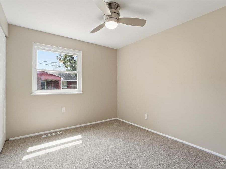 12128 Benadir Road, Springdale, OH 45246 Photo 22