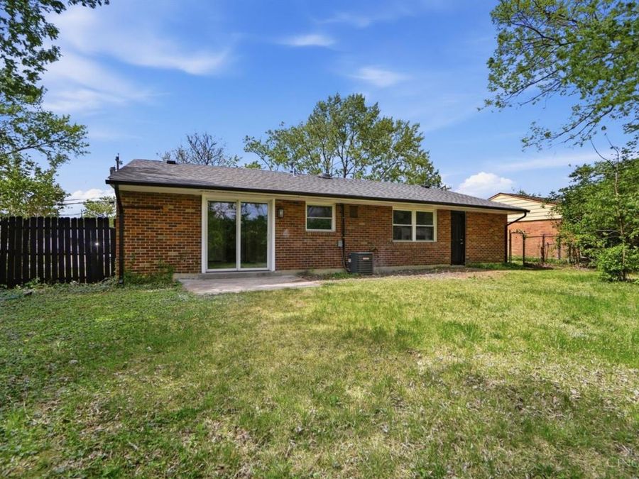 12128 Benadir Road, Springdale, OH 45246 Photo 30