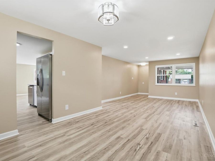 12128 Benadir Road, Springdale, OH 45246 Photo 7