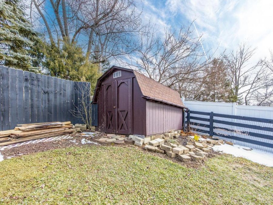 1320 Thurnridge Drive, Reading, OH 45215 Photo 6