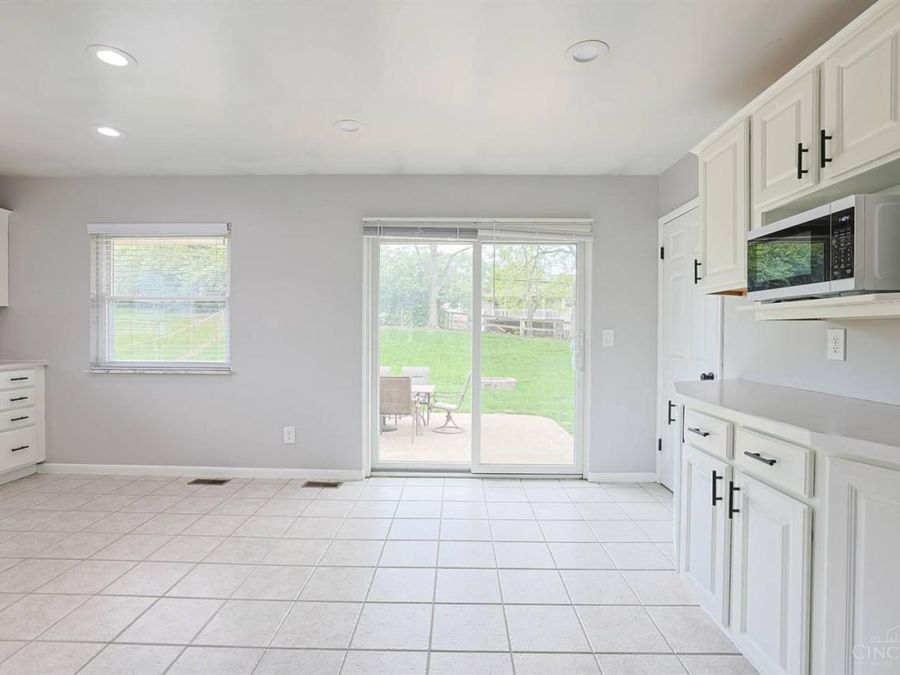 5061 Chantilly Drive, Delhi Township, OH 45238 Photo 11
