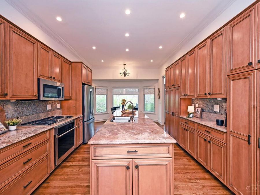 6897 Fox Hill Lane, Madeira, OH 45236 Photo 18