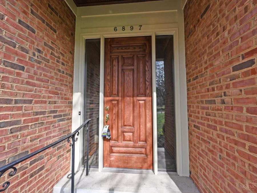 6897 Fox Hill Lane, Madeira, OH 45236 Photo 6