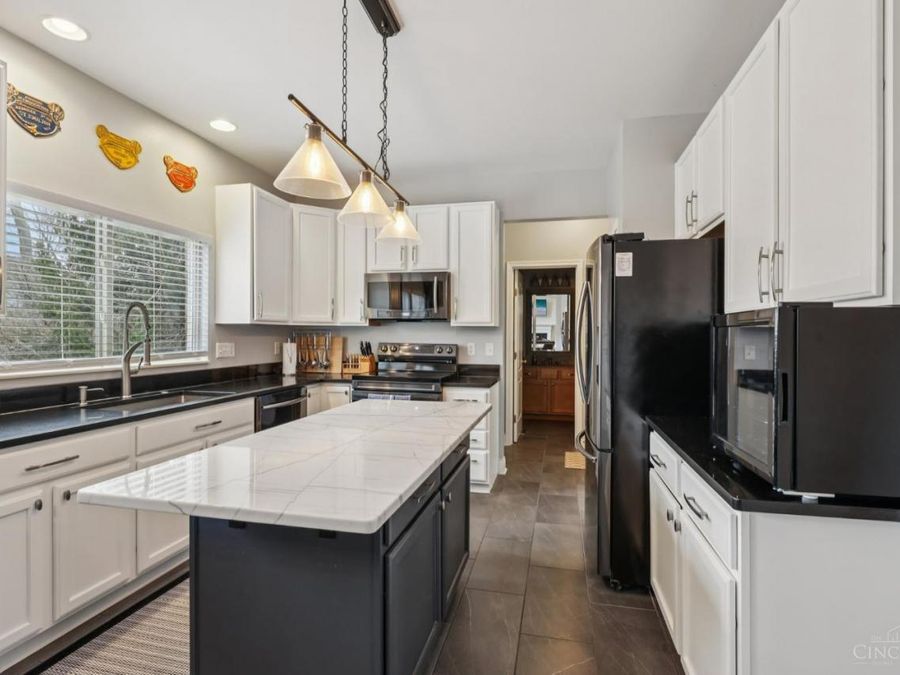 2520 Hingham Lane, Centerville, OH 45459 Photo 10
