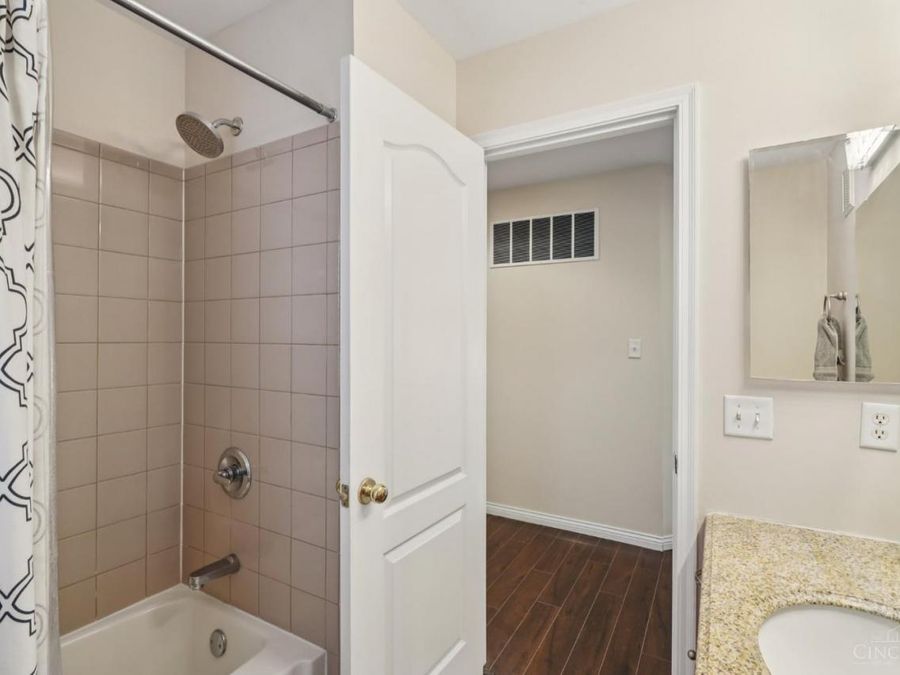 2520 Hingham Lane, Centerville, OH 45459 Photo 20