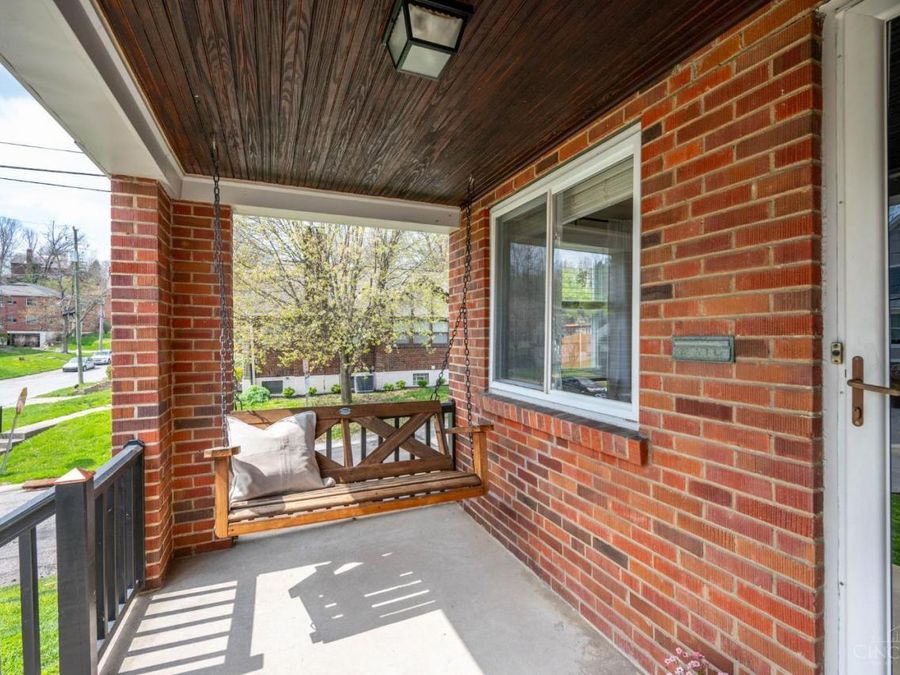 3102 Kinmont Street, Cincinnati, OH 45208 Photo 3
