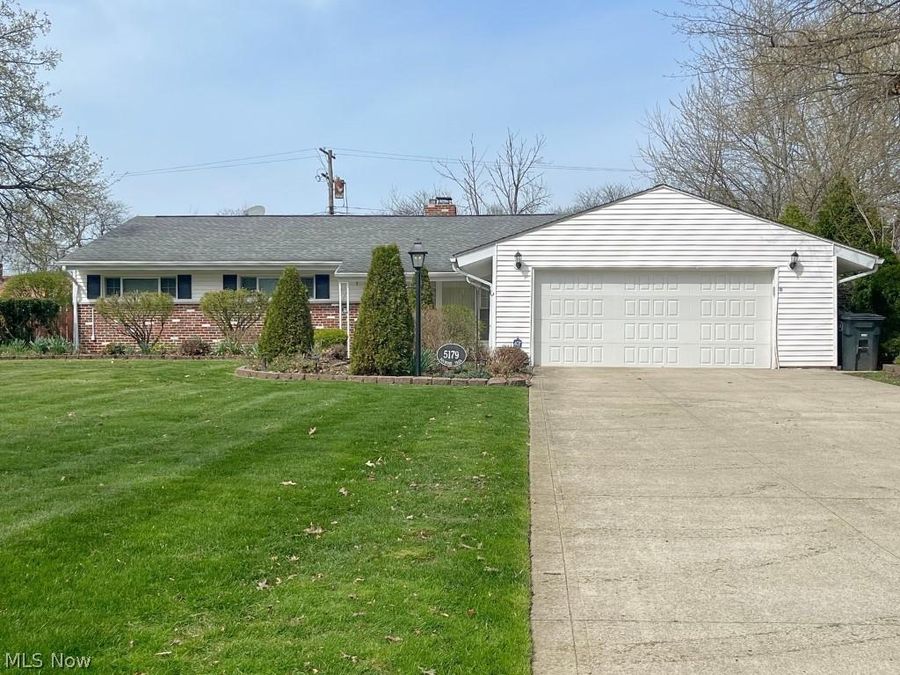 5179 Dogwood Trail , Lyndhurst, OH 44124 Photo 1
