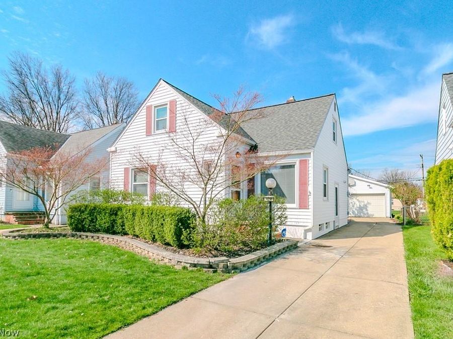 428 E 274th St , Euclid, OH 44132 Photo 1