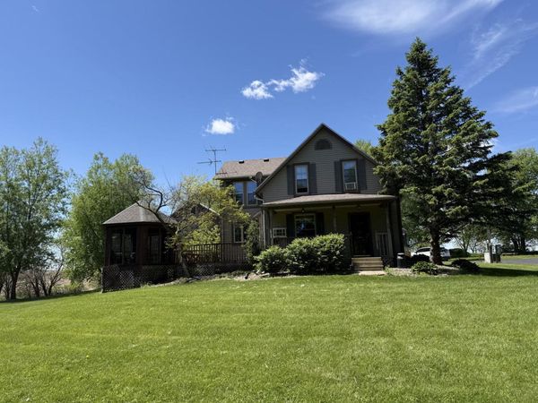 16721 E 500 Street , Orion, IL 61273