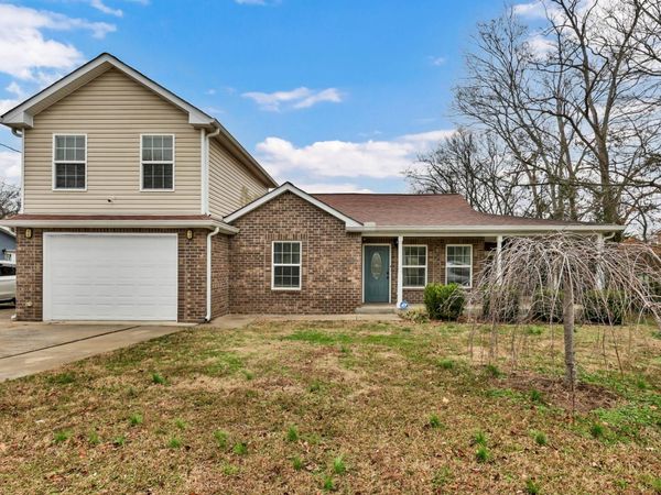 420 Thompkins Ln , Clarksville, TN 37043