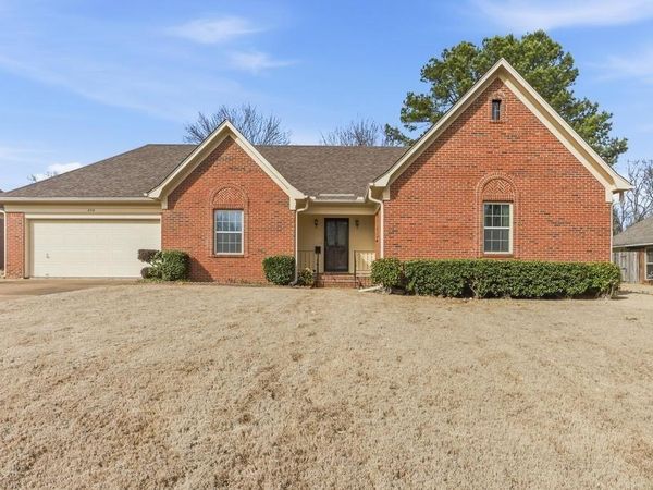 828 SNOW PINE DR , Southaven, MS 38671