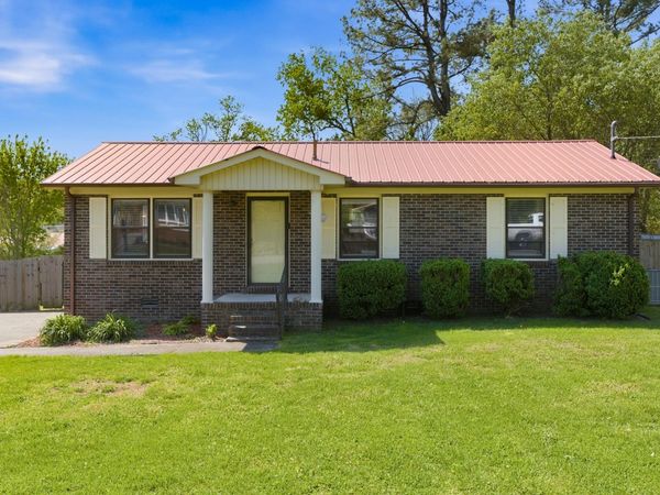 106 Wallace St , Woodbury, TN 37190