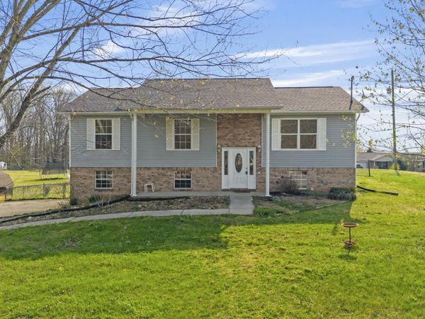 4554 Clifton Lane , Strawberry Plains, TN 37871