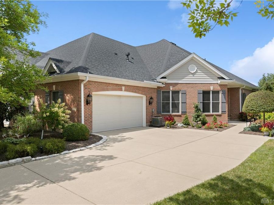 697 Legendary Way, Centerville, OH 45458 Photo 1