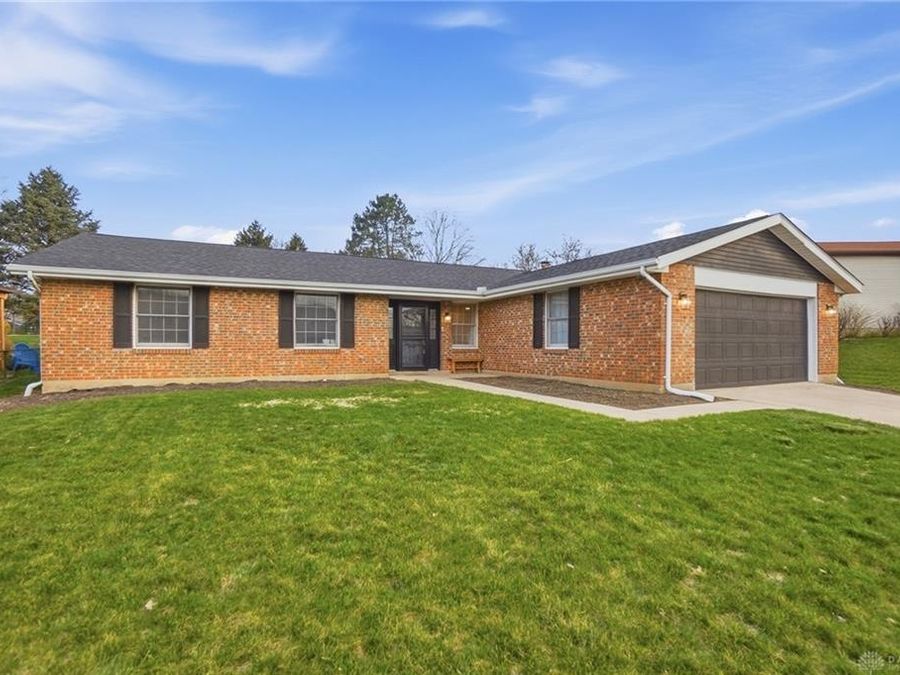 5235 Woodcock Way, Dayton, OH 45424 Photo 1
