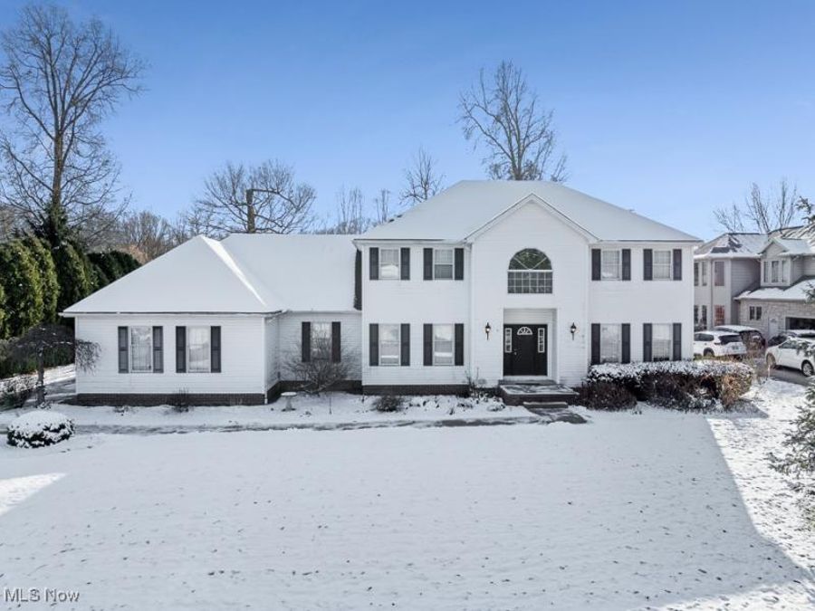 856 Birchwood Drive , Alliance, OH 44601 Photo 1