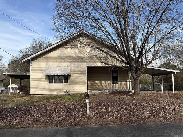 1016 Sulphur Springs , Malvern, AR 72104