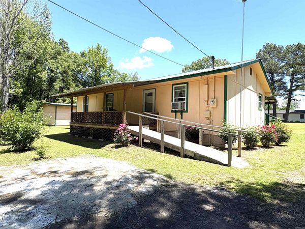 1003 Darter , Morrilton, AR 72110
