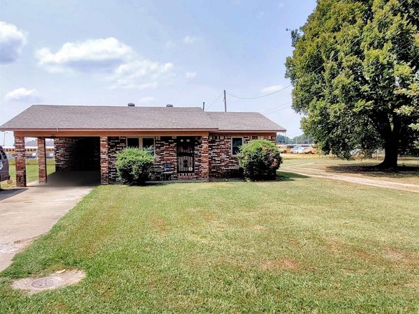 513 Hodges , Forrest City, AR 72335