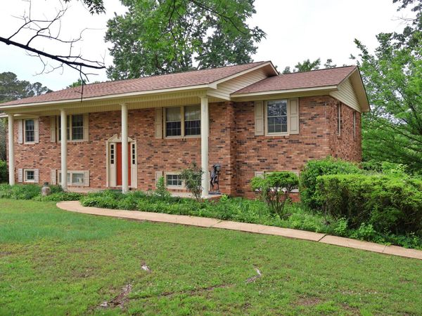 2912 Hillcrest Drive, Scottsboro 35769