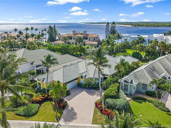 2856 SE Dune Drive , Stuart, FL 34996