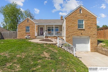 530 N 72nd Avenue , Omaha, NE 68114