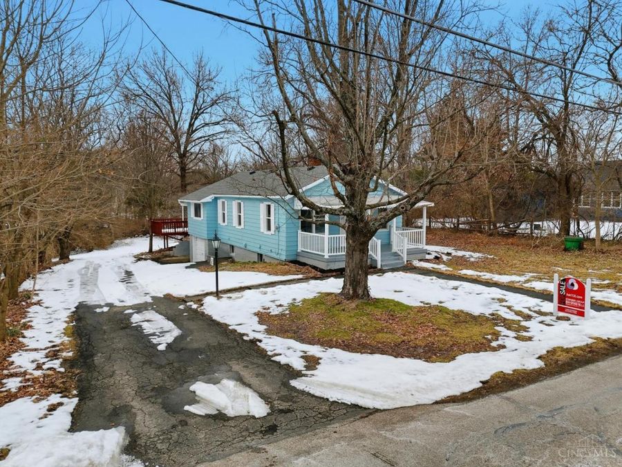 9469 Beech Drive, Springfield Township, OH 45231 Photo 2