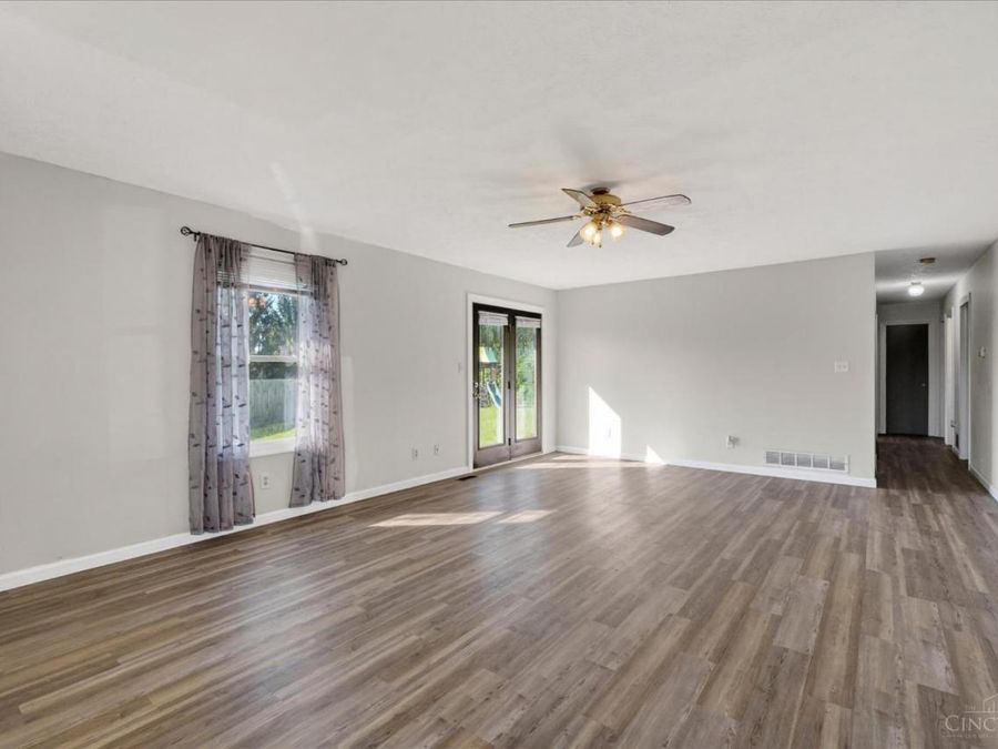 108 W Concord Lane, Bloomingburg, OH 43106 Photo 5