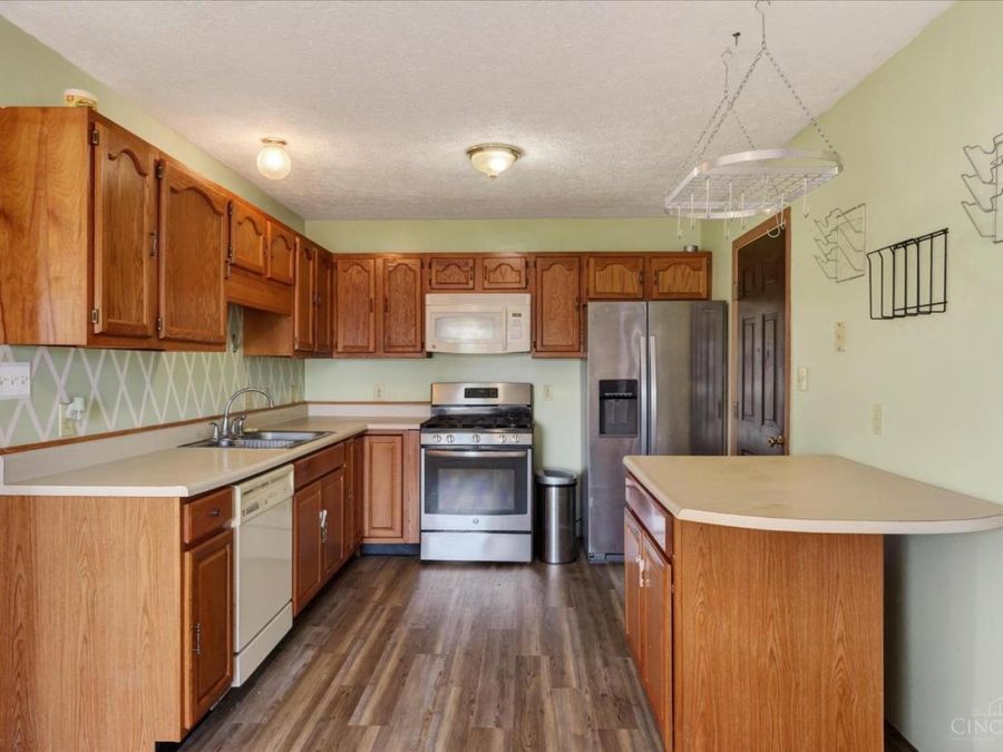 108 W Concord Lane, Bloomingburg, OH 43106 Photo 8
