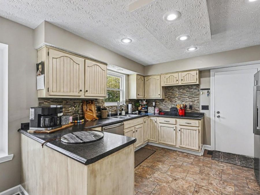10200 Wright Brothers Court, Washington Township, OH 45458 Photo 11