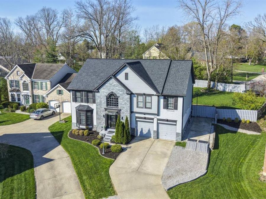 9825 Orchard Club Drive, Montgomery, OH 45242 Photo 3