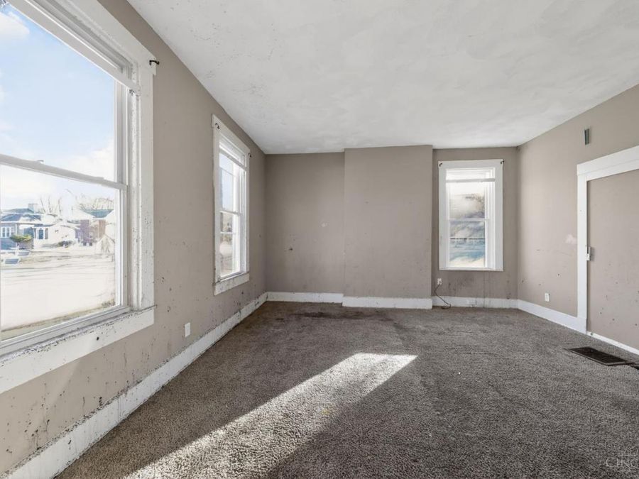 1435 Laidlaw Avenue, Cincinnati, OH 45237 Photo 11