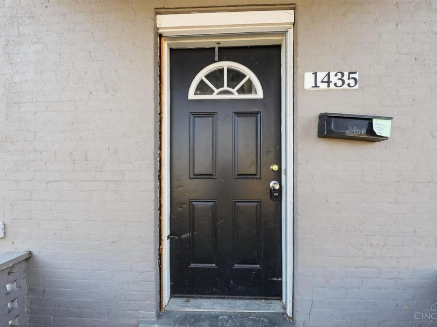 1435 Laidlaw Avenue, Cincinnati, OH 45237 Photo 4