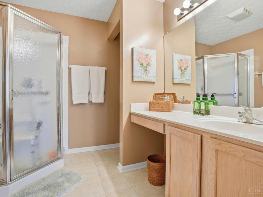 8444 Waterleaf Lane, West Chester, OH 45069 Photo 13