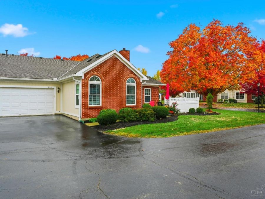 8444 Waterleaf Lane, West Chester, OH 45069 Photo 3