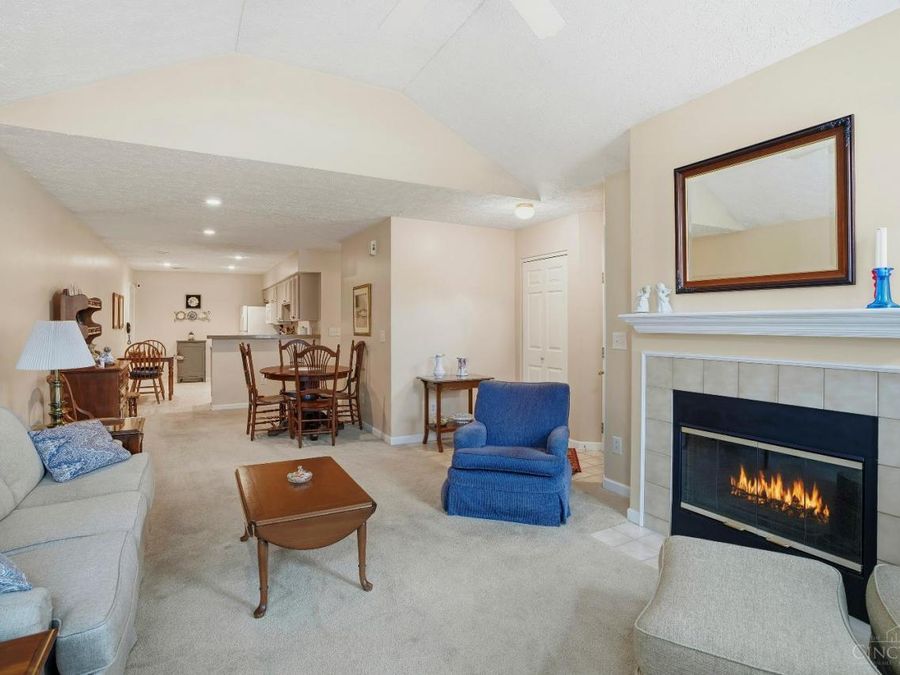 8444 Waterleaf Lane, West Chester, OH 45069 Photo 7