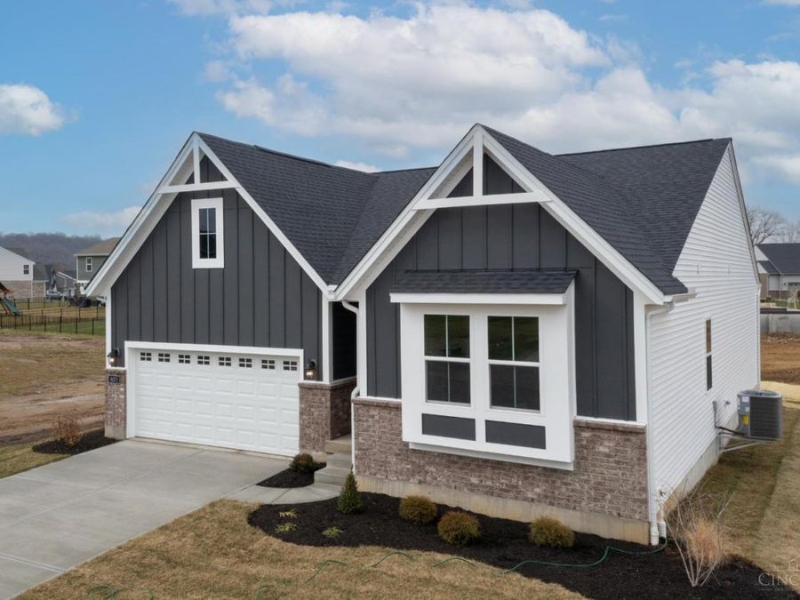 8071 Rock Island Drive, Harrison, OH 45030 Photo 2