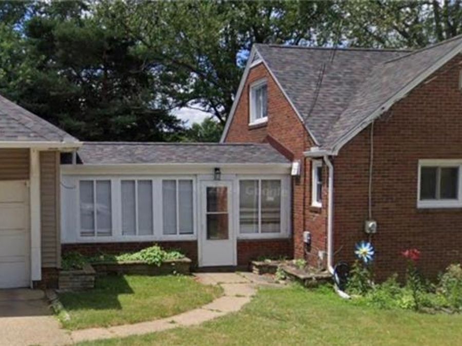 2745 Myrtle Avenue NW, Canton, OH 44709 Photo 1
