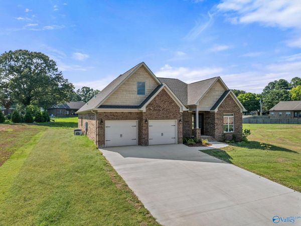 215 Dogwood Drive, Rogersville, AL 35652