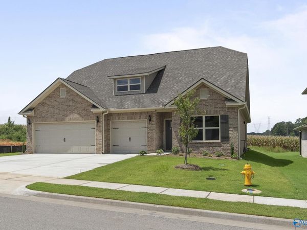 180 Pennington Avenue, Huntsville, AL 35811