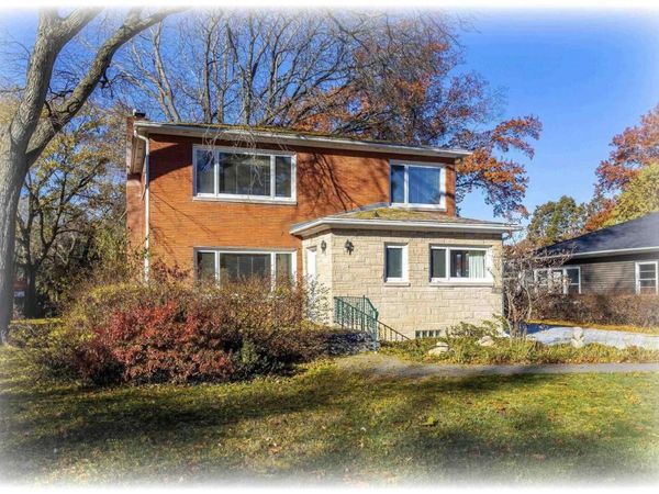 1228 COFFELT Avenue , Bettendorf, IA 52722