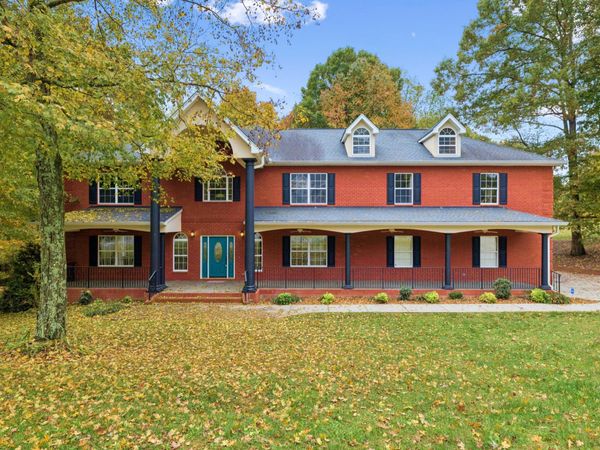1036 Cherry Springs Dr , Cottontown, TN 37048