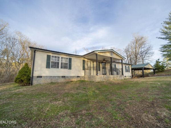 10423 Slemp Rd , Kodak, TN 37764