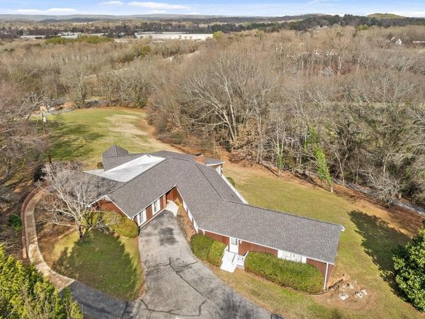 7322 Noah Reid Road , Chattanooga, TN 37421