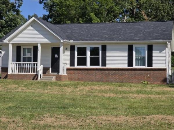 986 May Apple Dr , Clarksville, TN 37042