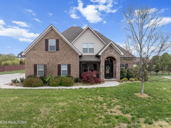 1432 Edenbridge Drive , Alcoa, TN 37701